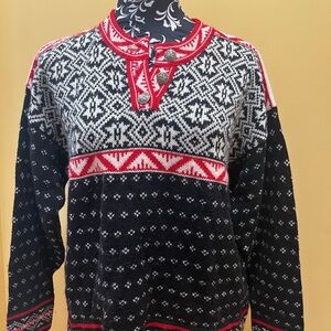 Women’s vintage Black and Red Patterned Ski Sweater